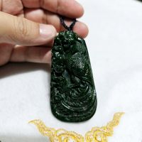 Tượng đeo cổ chim công phong thủy đá thiên nhiên cẩm thạch A sơn thủy - NCT1010