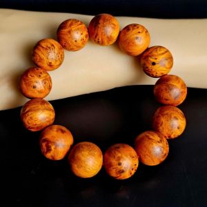 Vòng tay phong thủy gỗ nu huyết rồng ( huyết long ) rừng thiên nhiên size 18y (vip) - GHL1209