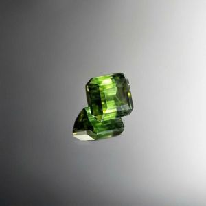 Mặt đá quý Tourmaline xanh lá tự nhiên trọng lượng 3,6ct - TP934