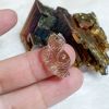 ho-ly-chin-duoi-om-hoa-mau-don-da-thach-anh-toc-vang-thien-nhien-hlct0033 - ảnh nhỏ 2