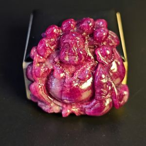Tượng Di Lặc Phong Thủy Ngồi Cầm Gậy Như Ý Đá Ruby Thiên Nhiên Bao Kiểm Định - DLCT039