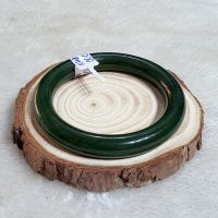 Vòng Tay Dạng Bản Liền Nguyên Khối Đá Ngọc Bích Thiên Nhiên Ni50 - 0009NHD0024