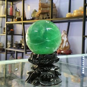Quả Cầu Phong Thủy Xanh Lá Đá Fluorite Thiên Nhiên ĐK:7,2cm - Hợp Mệnh Mộc, Hỏa - QCXL1038